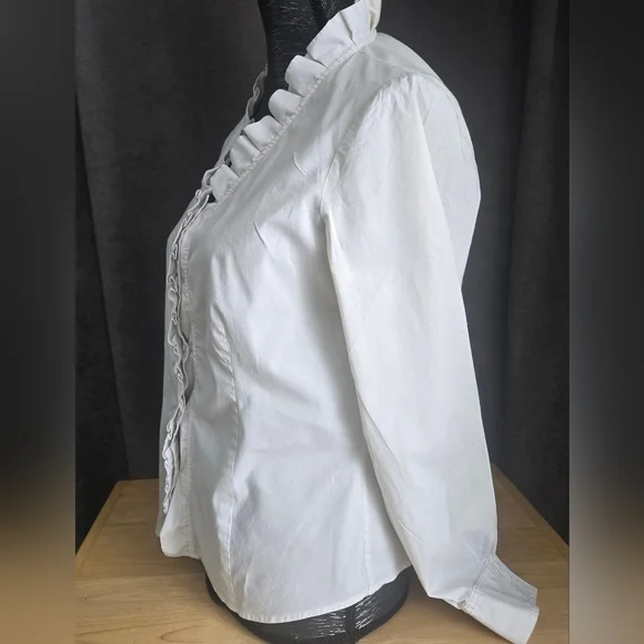Chic White Ruffled Blouse - Picture 2 of 11